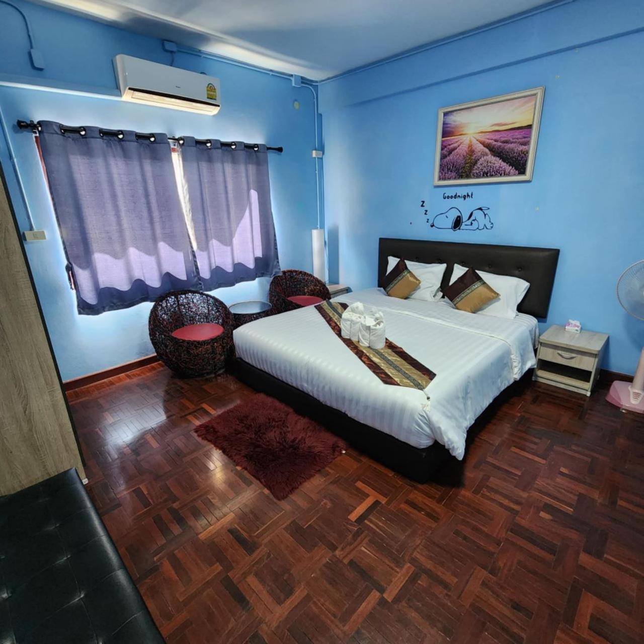 Chiangmai First House & Tour Auberge de jeunesse *